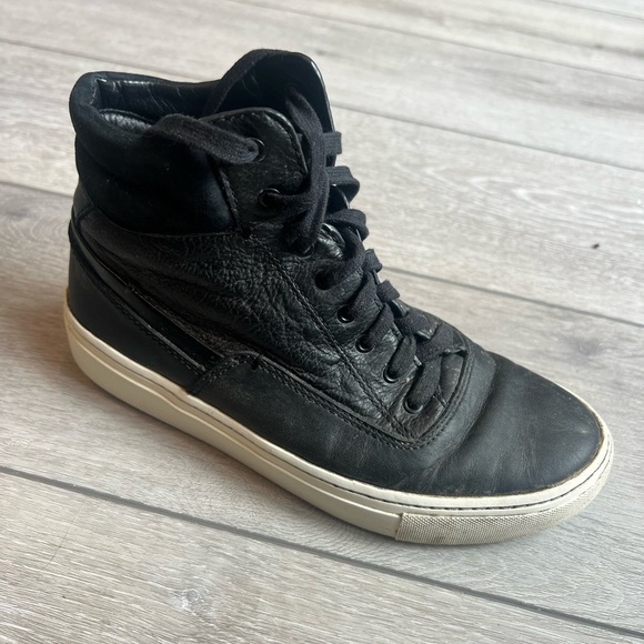Vince black leather classic high too sneakers size 10 - Picture 1 of 10